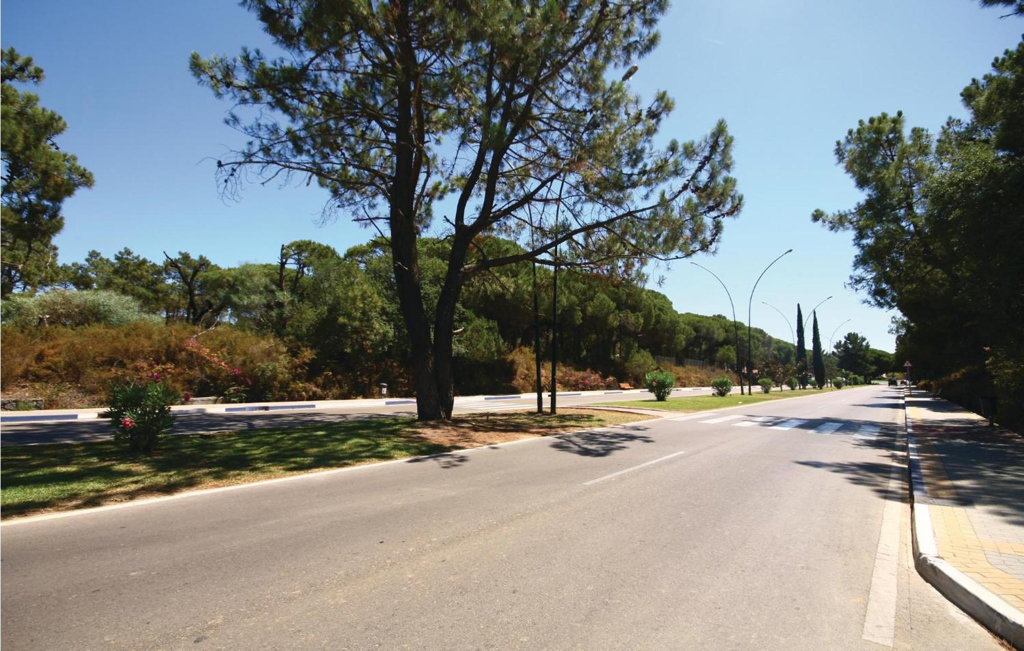 Beautiful Apartment In Marbella-Elviria エクステリア 写真